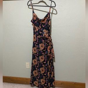 Lulus. Spaghetti strap floral midi dress.